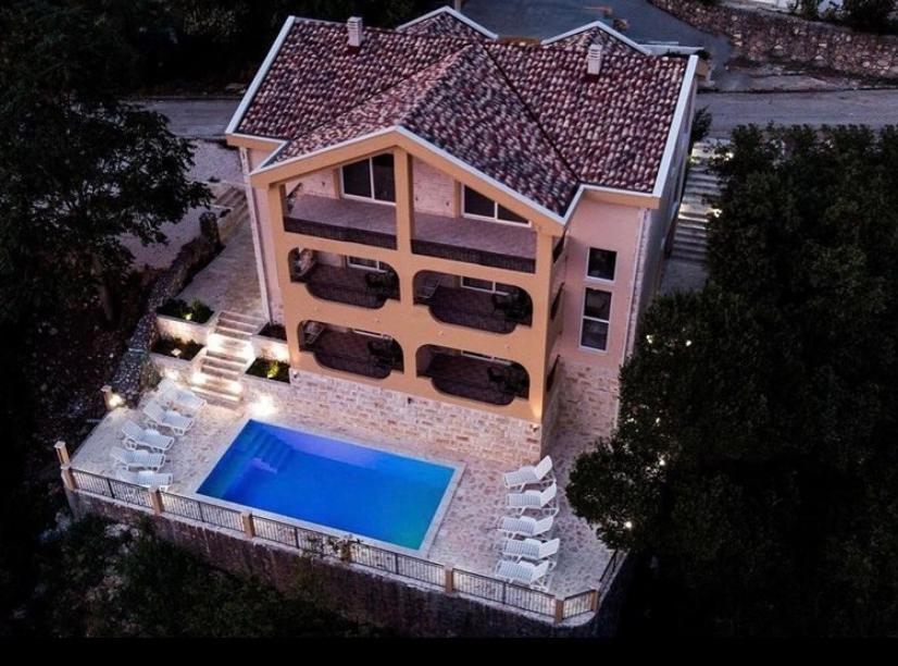 Apartments Casa Bella Kotor Bagian luar foto