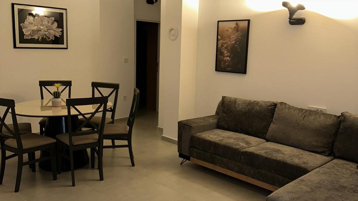 Apartments Casa Bella Kotor Bagian luar foto